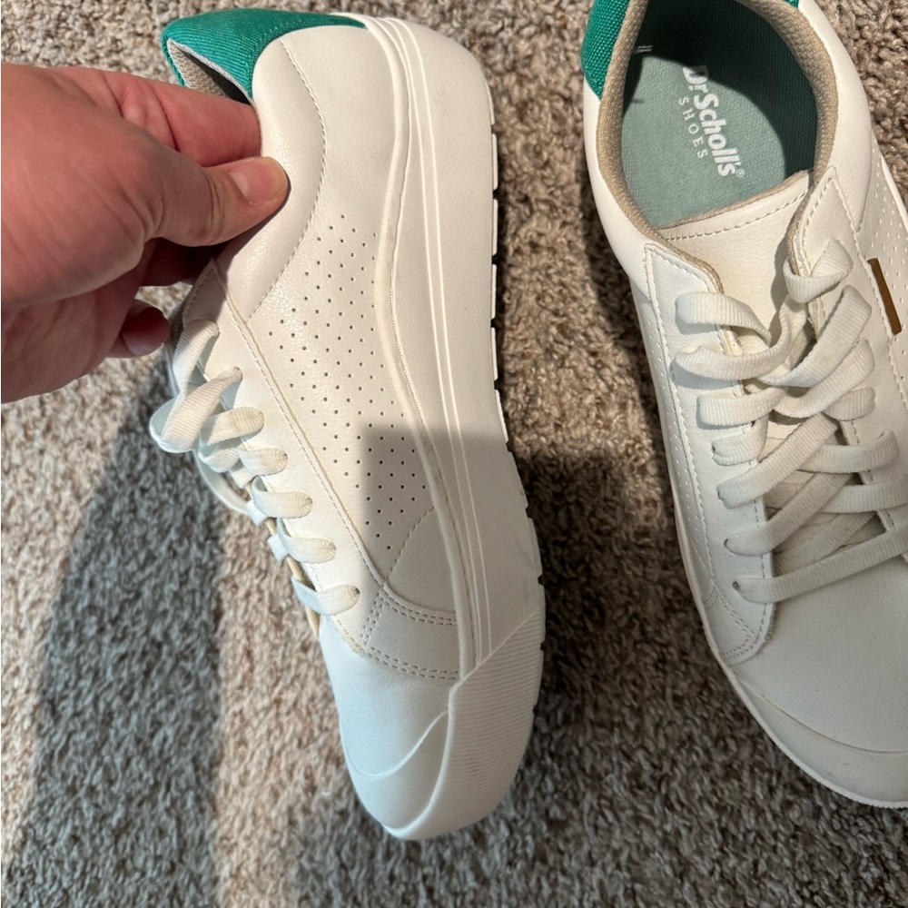 Dr. Scholl's White Sneakers NWOT - Picture 6 of 8